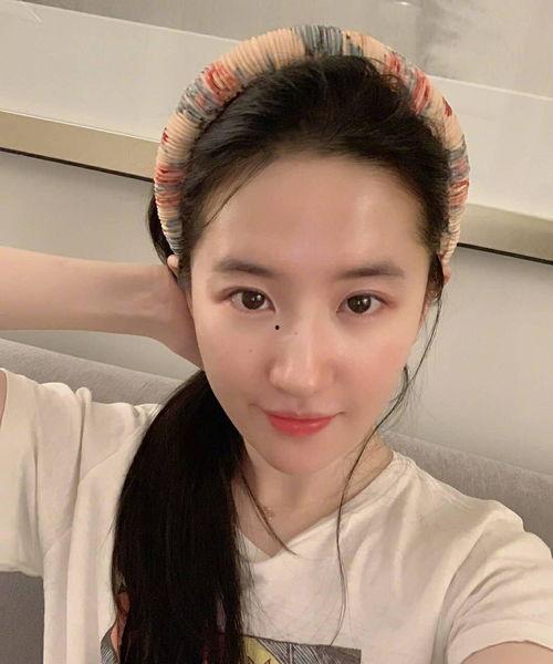 在线看国产自拍人人,人人生动的光影故事